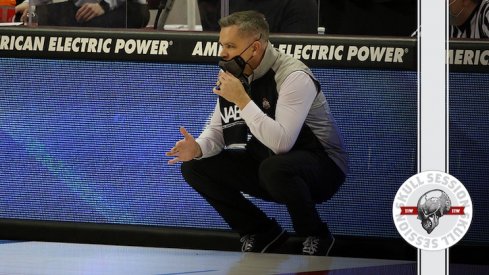 Chris Holtmann is squatting in today's skull session.