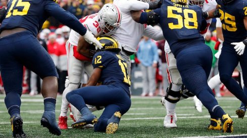 TreVeyon Henderson stuffed by Michigan