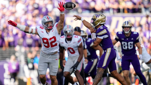 Caden Curry rushing the passer vs. Washington QB Demond Williams Jr.