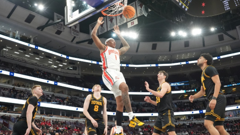 Amare Bynum dunks on Iowa