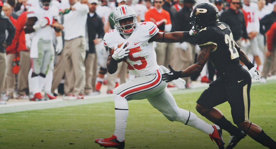 Ezekiel Elliott has the early lead to replace Carlos Hyde in the Ohio State backfield.