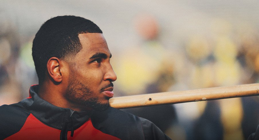 Braxton Miller re-injured his throwing shoulder at Monday's afternoon practice according to sources.