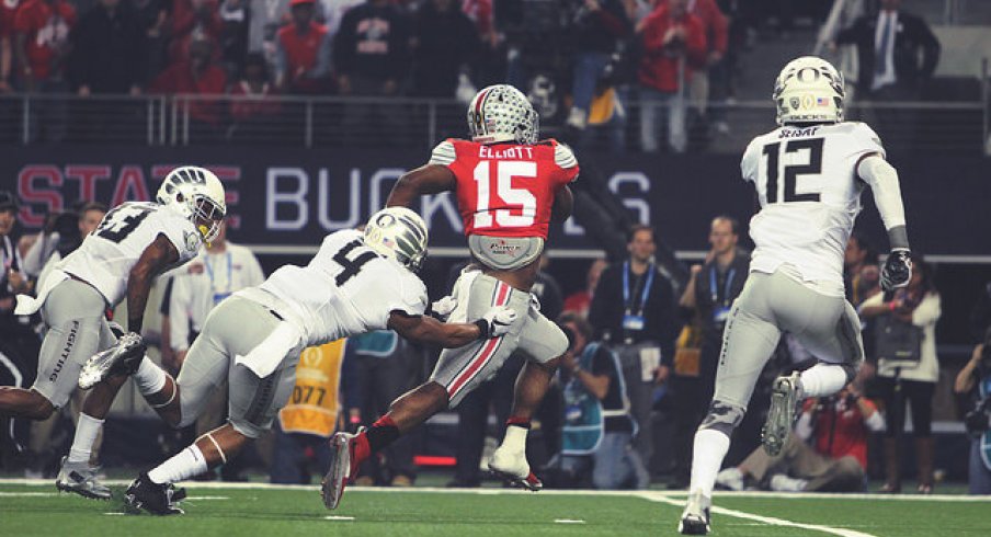 Ezekiel Elliott ran away from the Oregon Ducks all night.