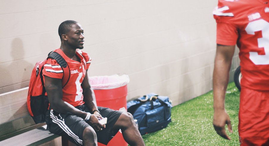 Johnnie Dixon, knees.