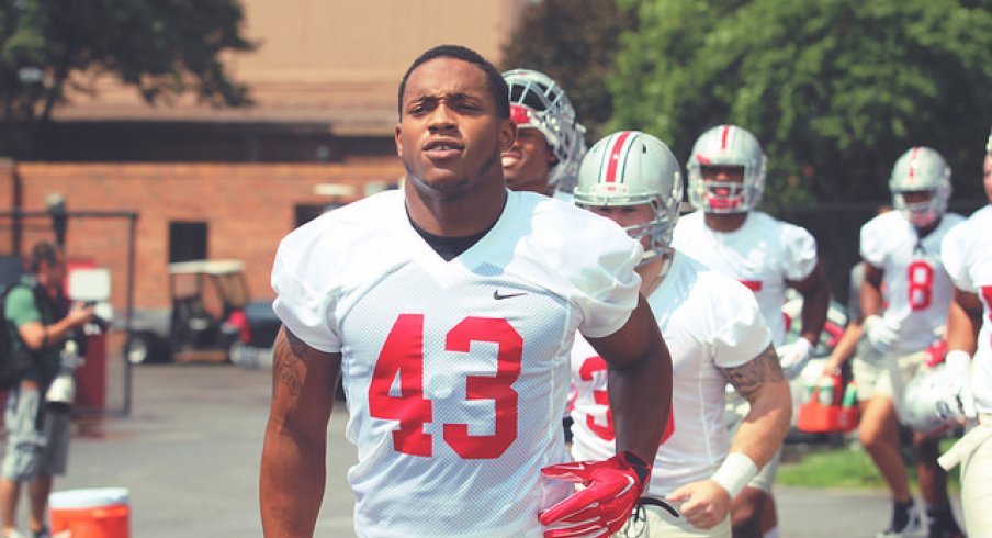 Darron Lee takes the practice field.