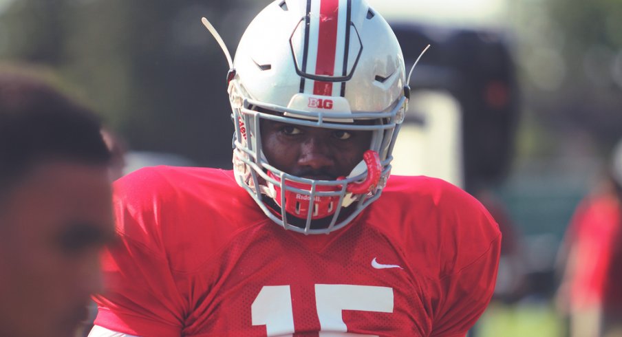 Ezekiel Elliott is motivated to set a new Ohio State rushing record, but says team goals are more important.