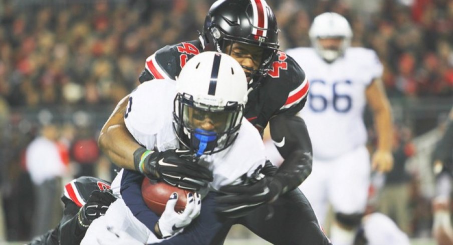 Darron Lee takes down Saquon Barkley.