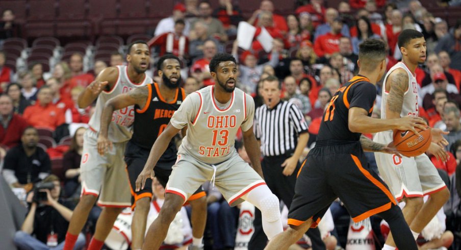 JaQuan Lyle defends against Mercer.