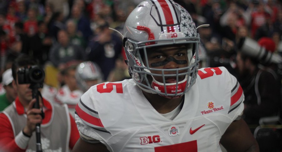 Raekwon McMillan takes the field against Notre Dame.