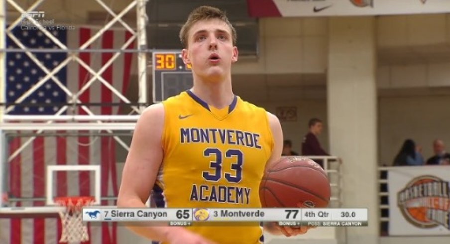 Micah Potter lines up for a free throw.