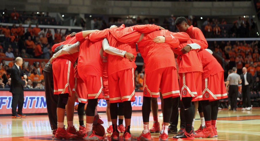 Ohio State huddles prior to beating Illinois. 