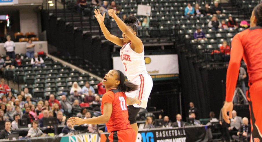 Kelsey Mitchell led the way as the Bucks move on to the semi-finals.