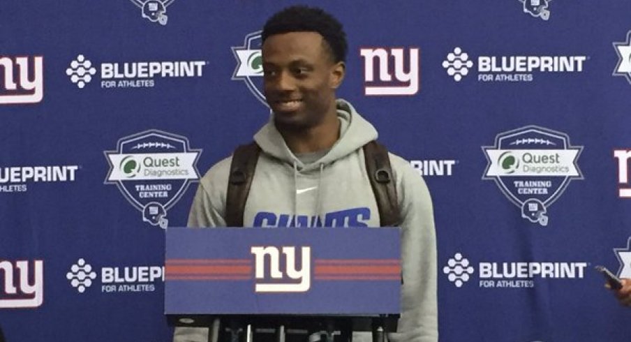 Eli Apple signed his first contract with the New York Giants Friday.