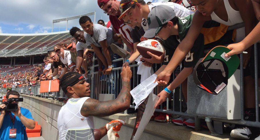 Terrelle Pryor signing autographs