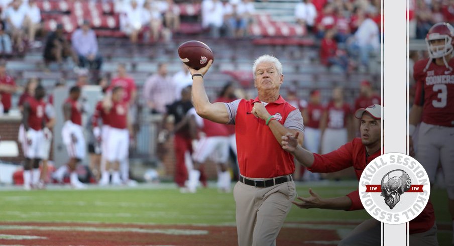 Kerry Coombs goes long for the September 24th 2016 Skull Session
