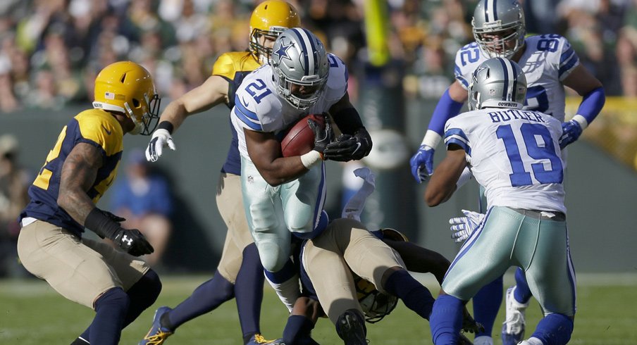 Ezekiel Elliott frolics against the Green Bay Packers,