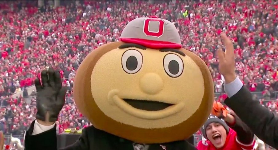 Lee Corso picks Ohio State to beat Michigan in Columbus.