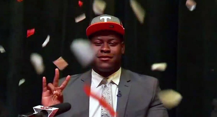 No. 1 offensive tackle Trey Smith chose Tennessee over Ohio State Tuesday.