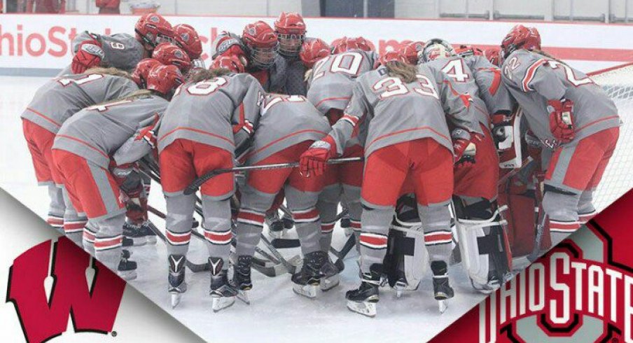 The Ohio State women's hockey Buckeyes prepare for their game.