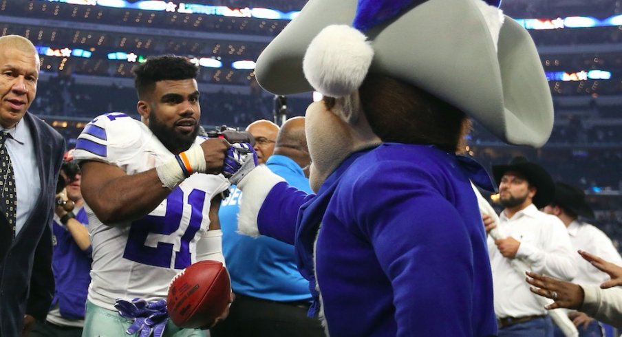 The NFL won't fine Dallas Cowboys running back Ezekiel Elliott for his Salvation Army jump.