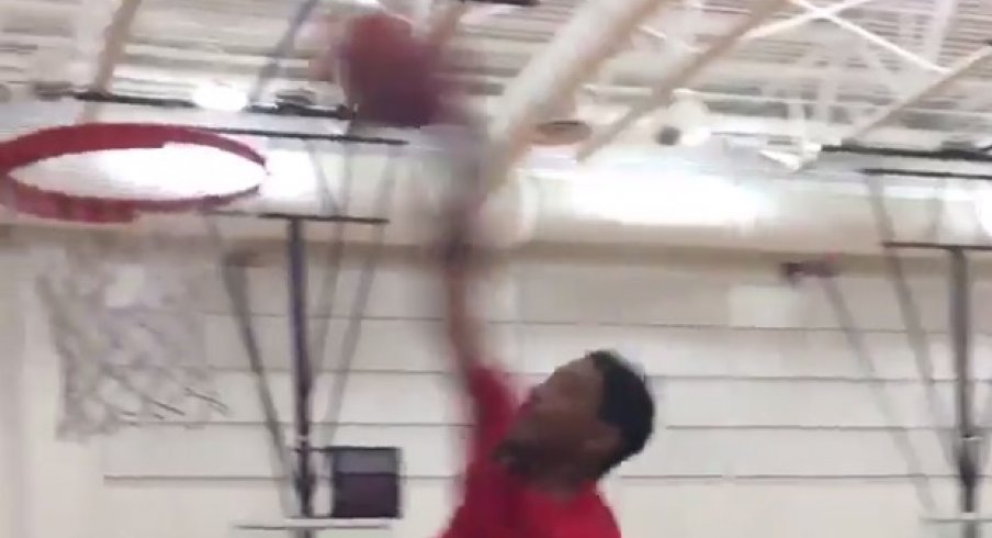 Ohio State outside linebacker Malik Harrison wins dunk contest.