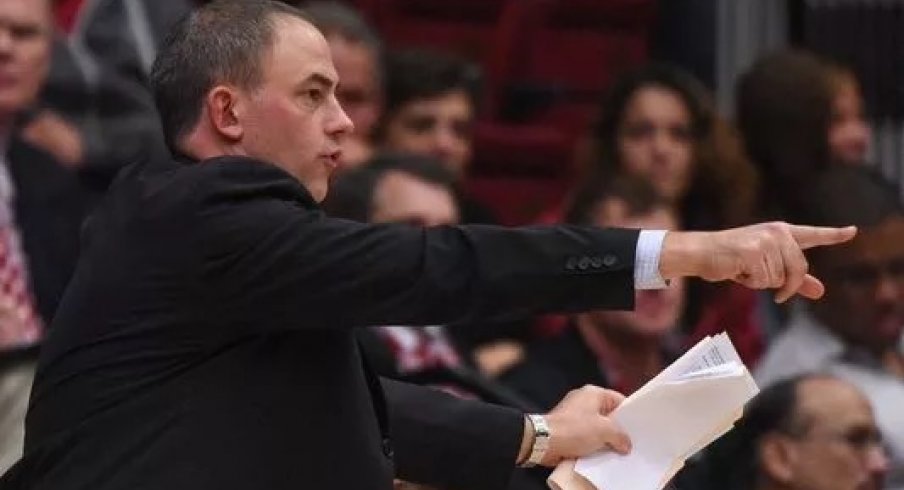Mike Schrage will join Chris Holtmann's staff at Ohio State. 