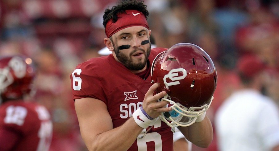 Oklahoma quarterback Baker Mayfield gets 35 hours community service after February arrest.