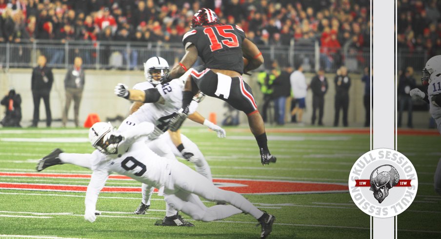 Ezekiel Elliott leaps the October 27th 2017 Skull Session