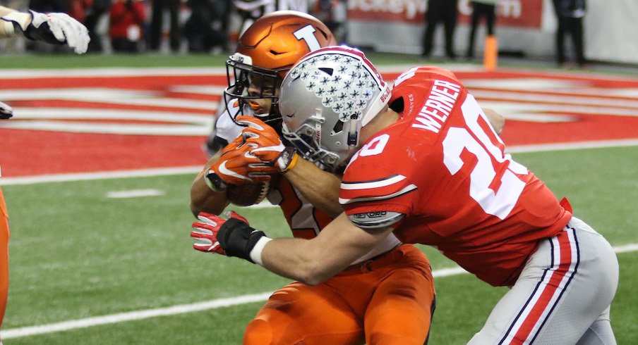 Pete Werner making a big hit in kickoff coverage against Illinois in 2017.