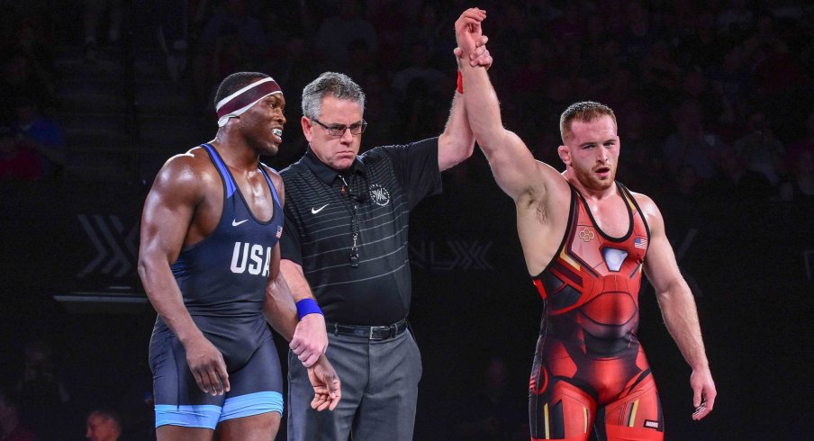 Kyle Snyder handled Kyven Gadson with ease.