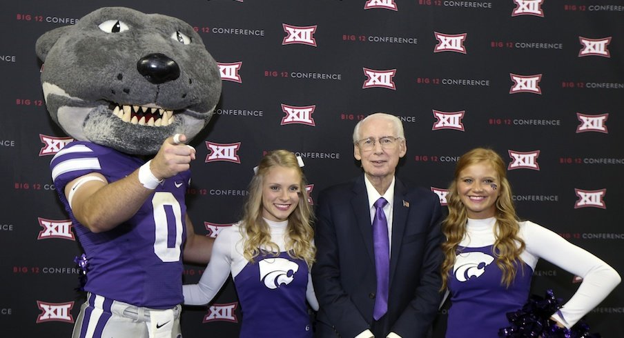 Bill Snyder signs a five-year deal.