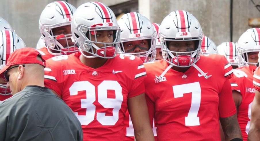 Malik Harrison (39) and Dwayne Haskins (7) were among the Buckeyes who saw the most playing time in the season opener against Oregon State.