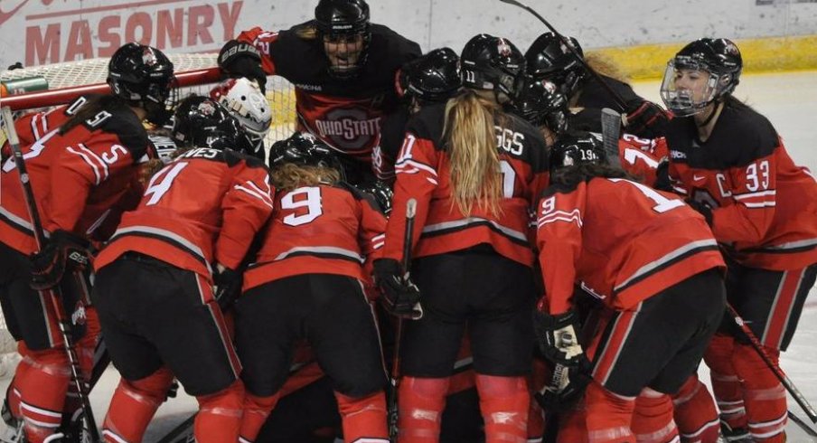 Buckeye hockey huddle