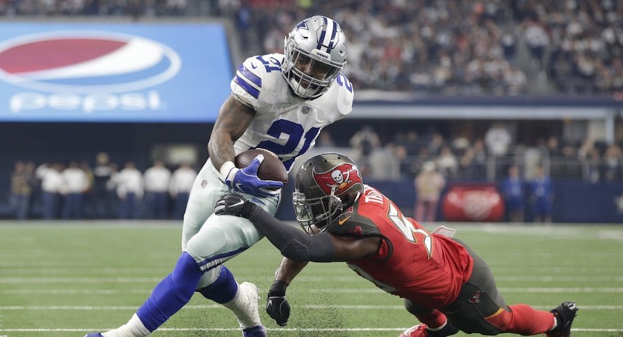 Ezekiel Elliott becomes the fastest Cowboy to 4,000 yards.