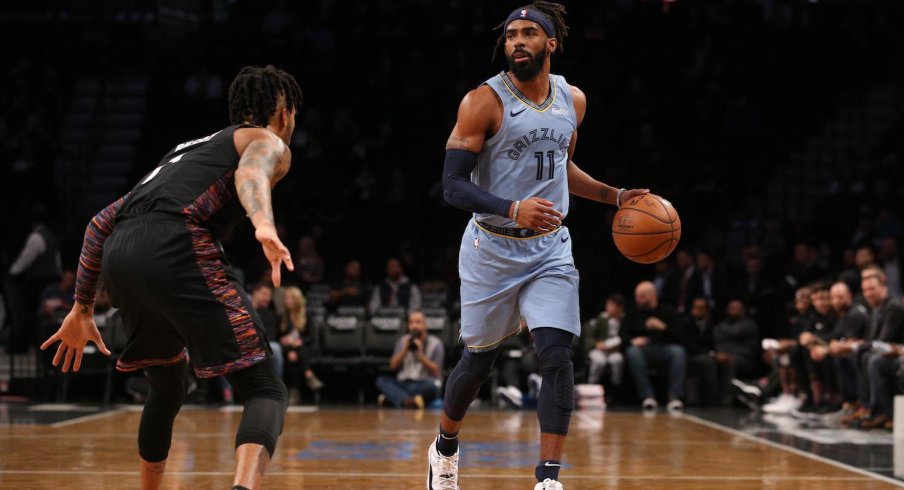 Mike Conley and D'Angelo Russell matched up against each other. 
