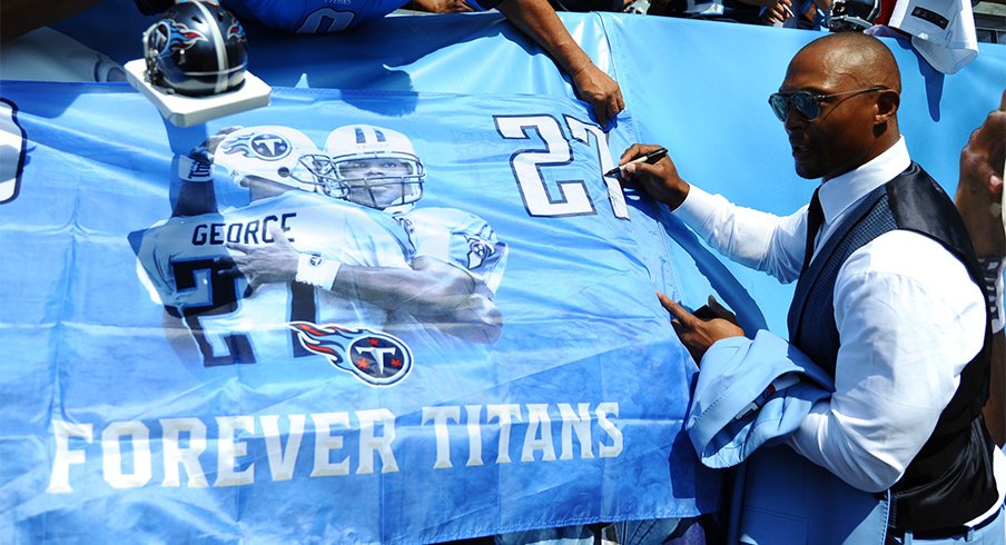 Tennessee Titans to retire Steve McNair's jersey