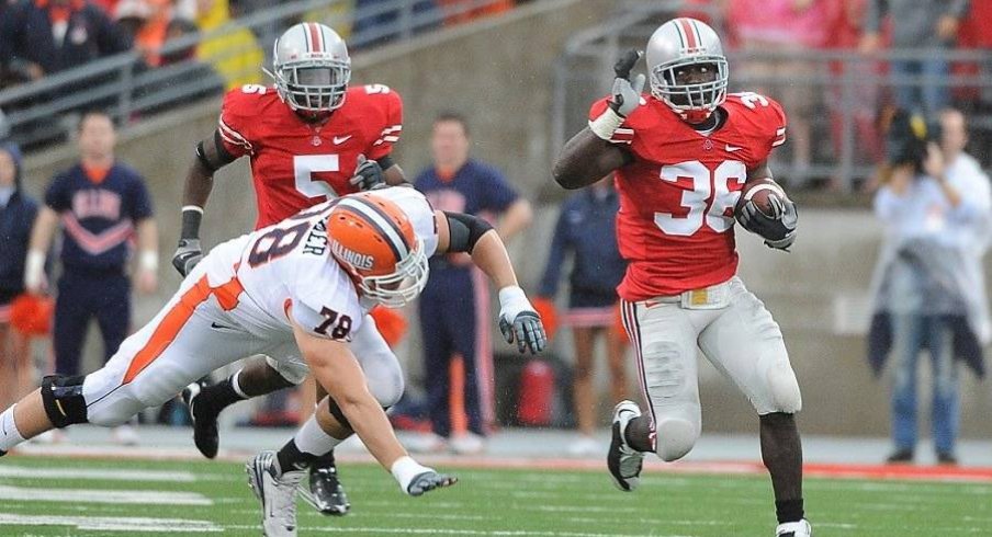 Brian Rolle returns an interception against Illinois.