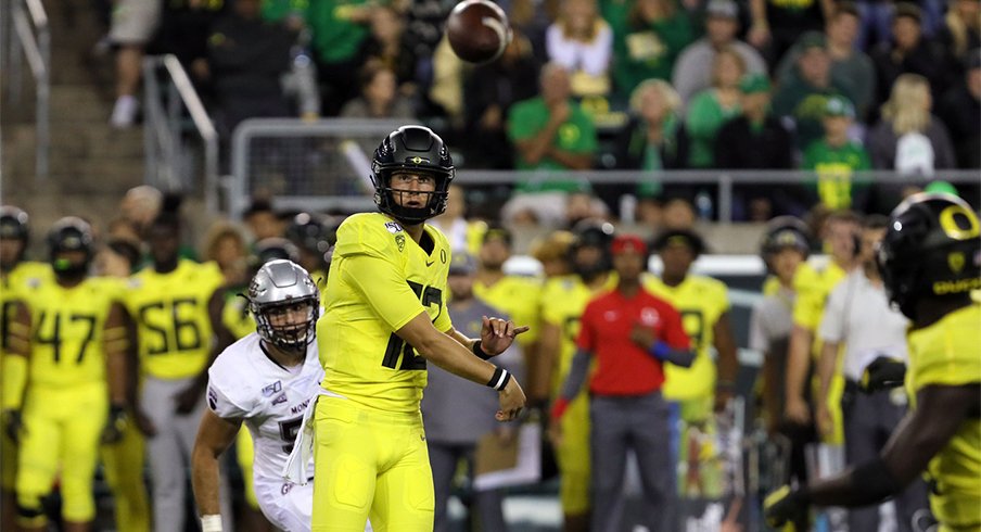 Oregon quarterback Tyler Shough