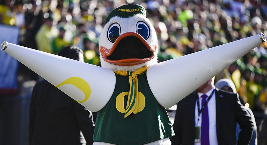 Oregon finds itself needing to replace a coach in the middle of spring practice.