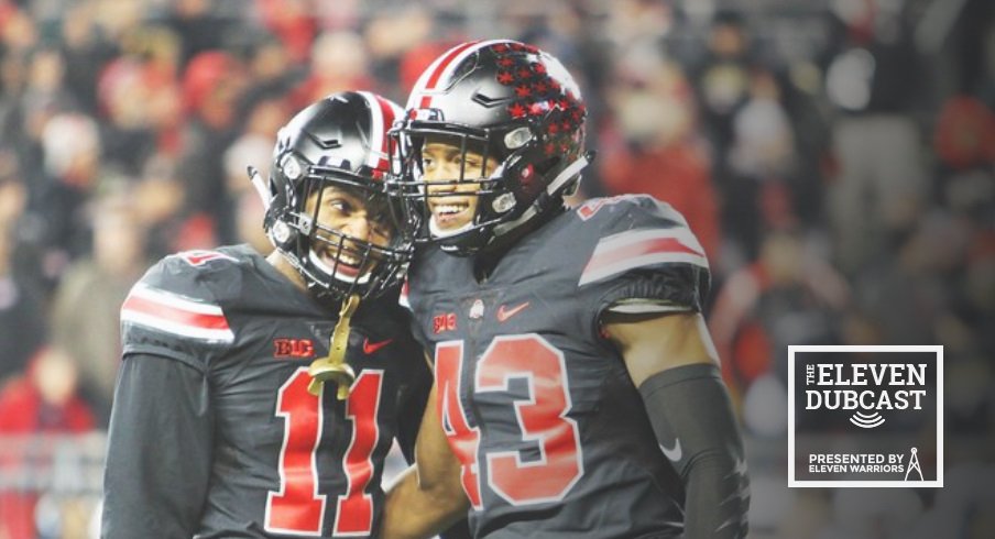 Vonn Bell and Darron Lee, joking around