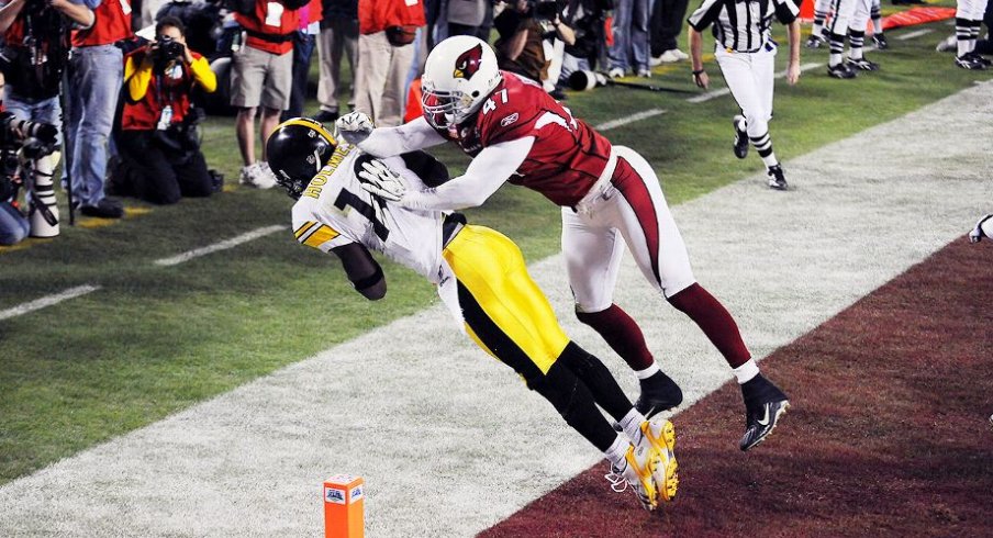 Santonio Holmes with the catch