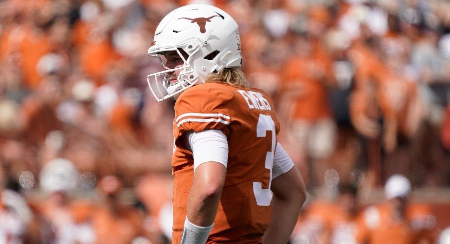 Quarterback Quinn Ewers of the Texas Longhorns