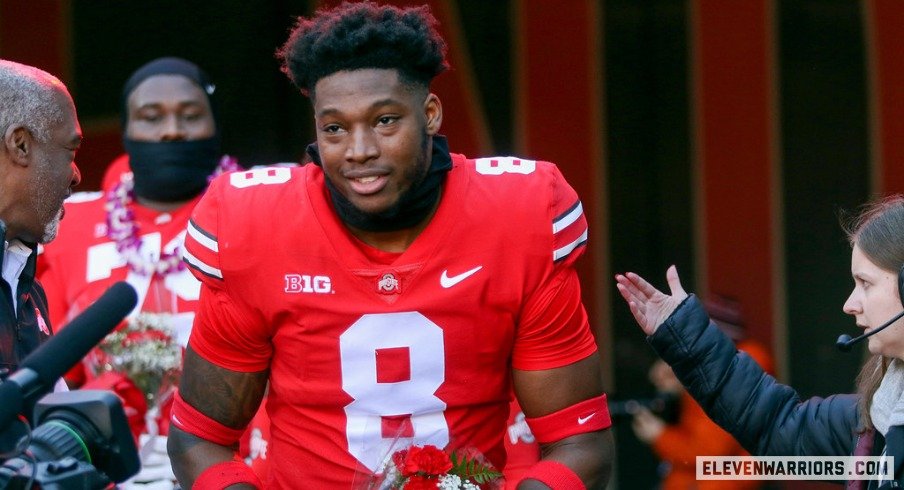 Het defensieve einde van Ohio State Javontae Jean-Baptiste komt de transferpoort binnen Het defensieve einde van Ohio State Javontae Jean-Baptiste komt de transferpoort binnen