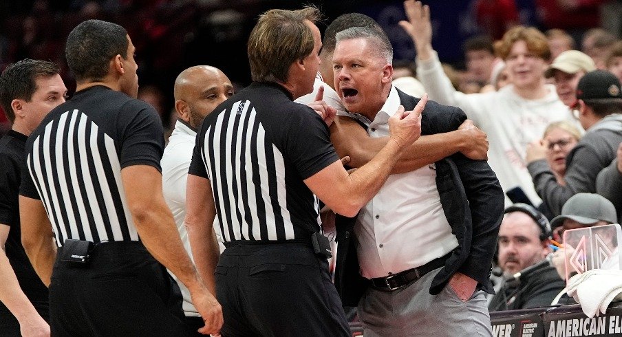 Ohio State Head Coach Chris Holtmann Gets Ejected After Heated Exchange  With Officials in First Half Against Wisconsin | Eleven Warriors