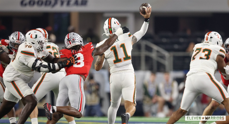 Arvell Reese just misses a sack on Carson Beck