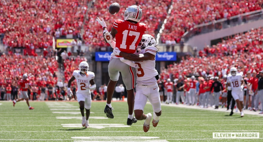 Carnell Tate catches a deep ball vs. Texas